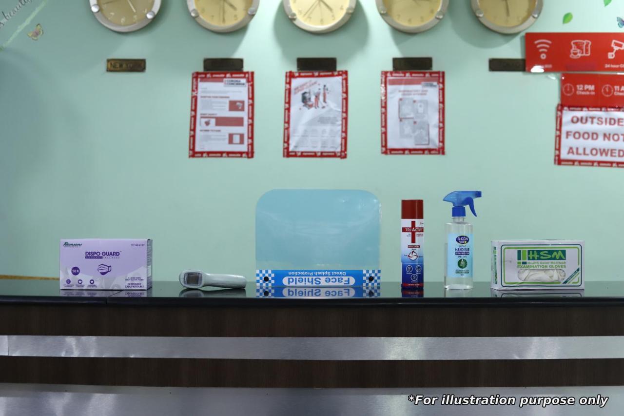 Oyo 80678 Shreenath Residency Нью-Делі Екстер'єр фото